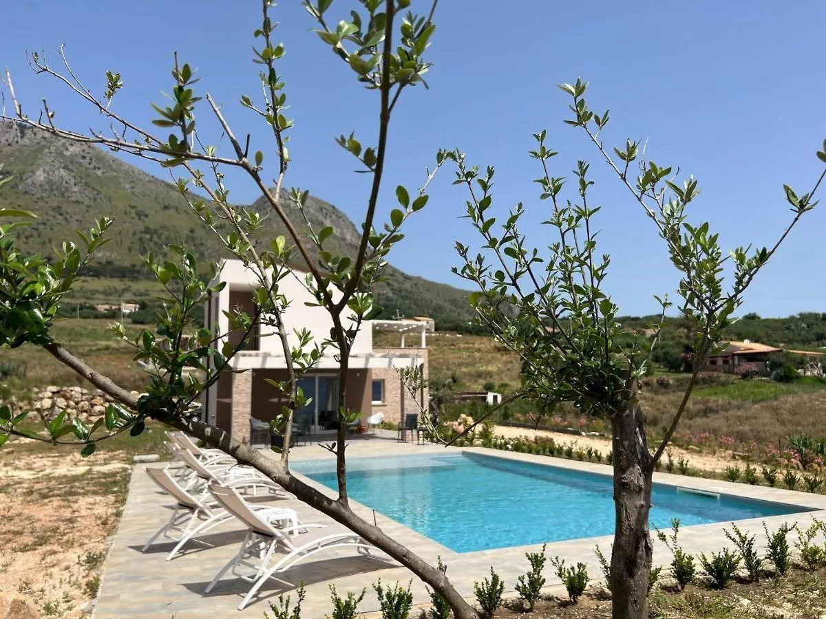 Villa Miro, Stupenda Villa Con Piscina Privata Castellammare del Golfo 0*,  Italien
